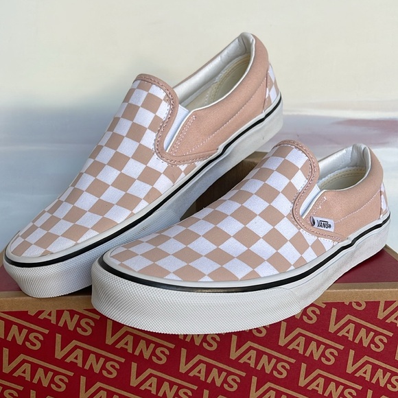 Vans Men’s Classic Slip-On
Color Theory Checkerboard Rose Smoke
VN000BVZBQL SNKR - Picture 5 of 16